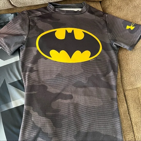 Nike Dri Fit Shirt/Under Armour Batman Fitted Kids Shirts - Picture 5 of 7